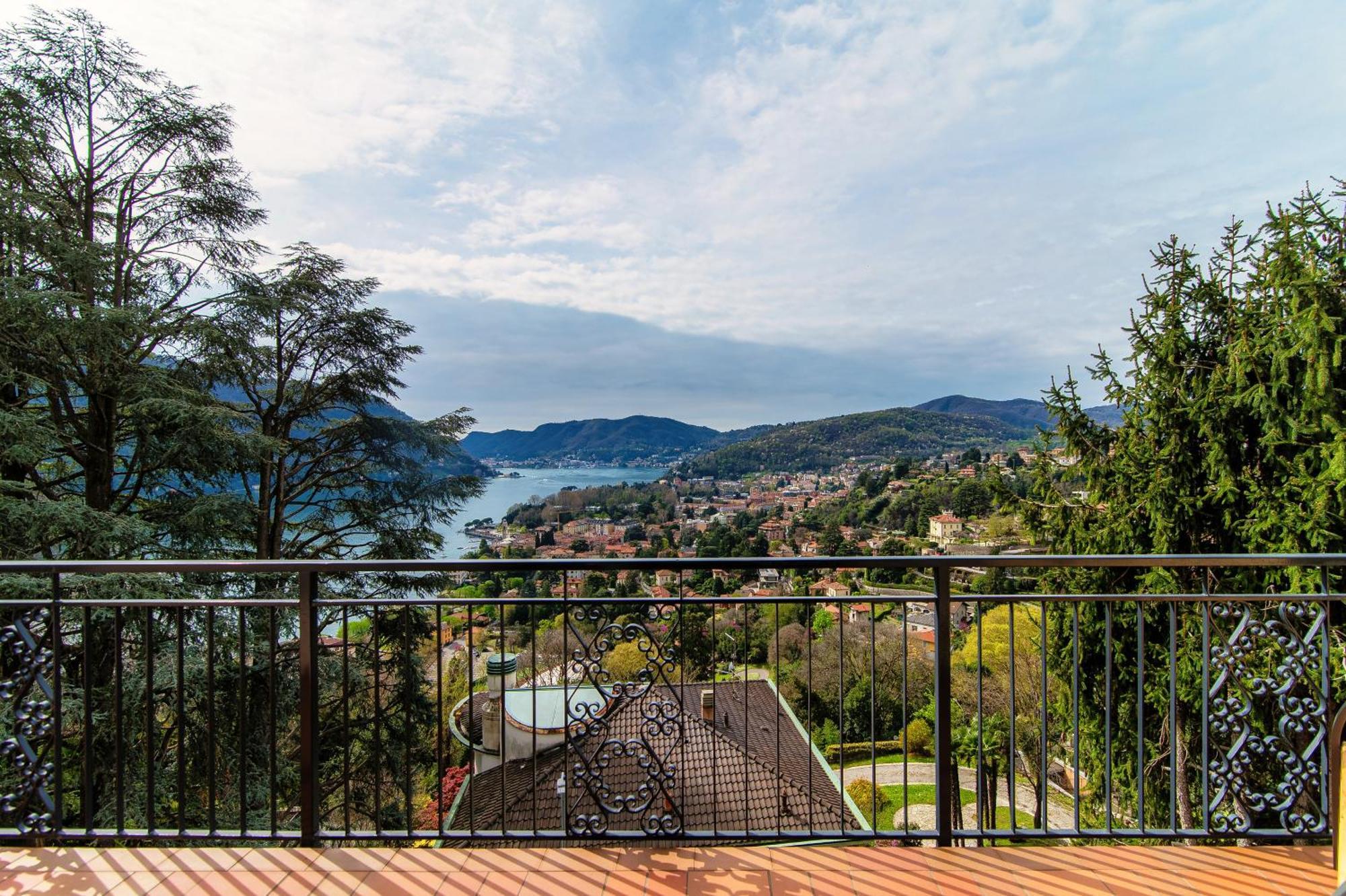 Vista Lario Apartment - Aqua Apartments チェルノッビオ エクステリア 写真
